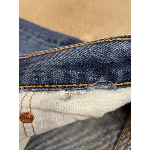 Levis 501 Jeans Mens 35x31 Medium Wash Blue Straight Leg Button Fly Distressed - Picture 7 of 16